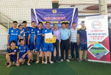 Công đoàn Trung tâm tham gia giải bóng đá tứ hùng năm 2023
